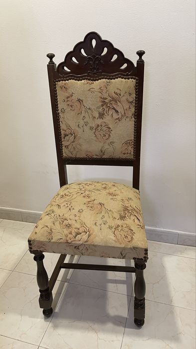 Cadeira forrada anos 70