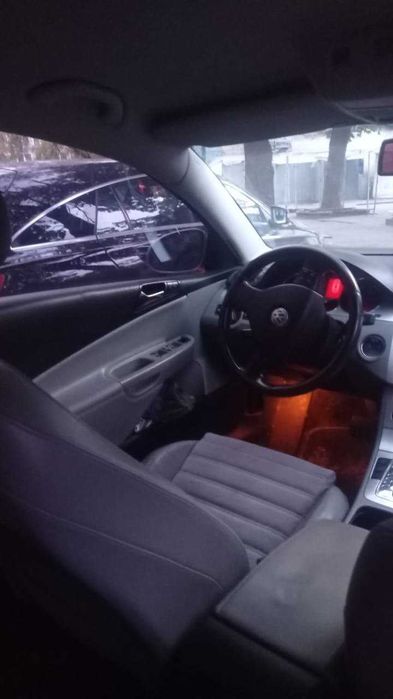 Volkswagen Passat 2008 2.0 TDI дизель