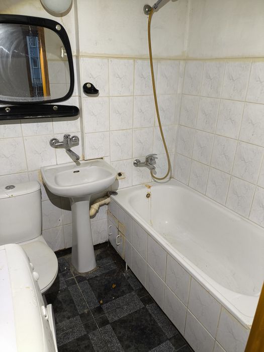 LSM, Konrada Wallenroda, dwa pokoje + oddzielna kuchnia