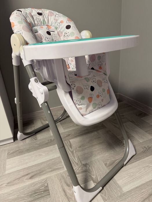 Годувальне крісло