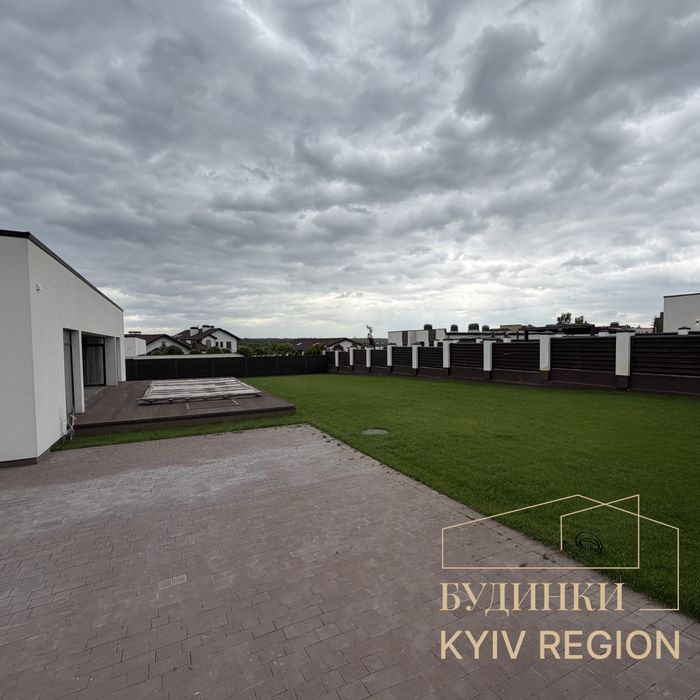 Продаж будинку  Hi-Tech ремонт меблі з басейном у КМ White Stone