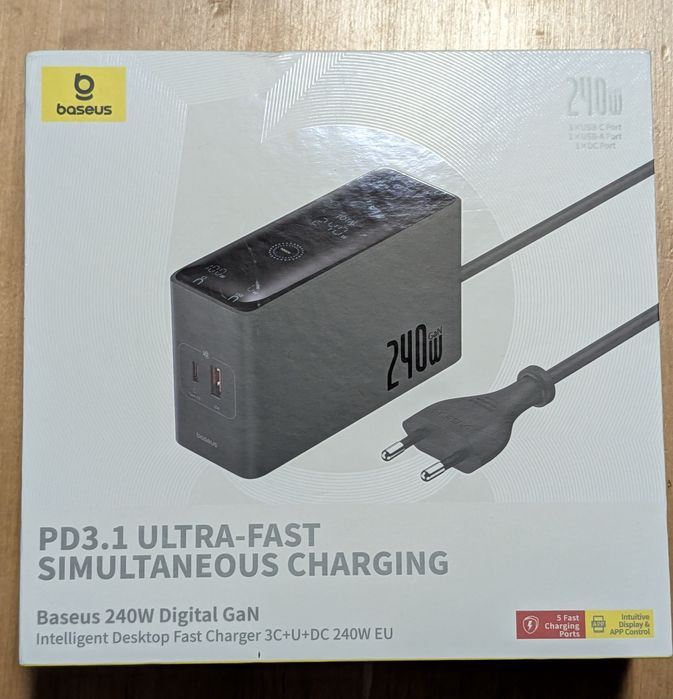 Мережевий зарядний пристрій Baseus GaN 240W