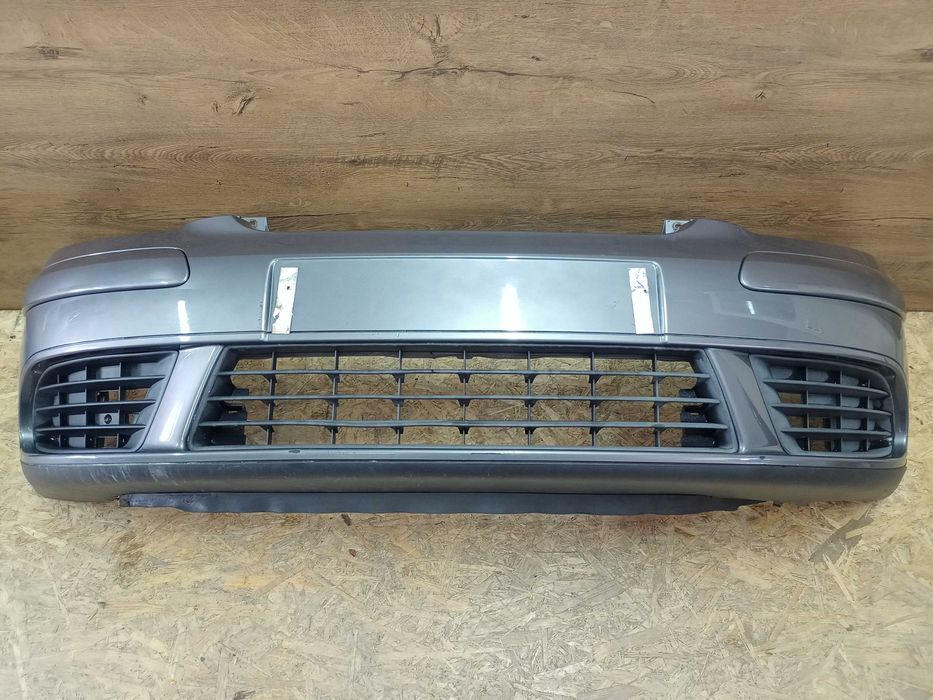 VW Volkswagen Golf 5 V plus zderzak przód przedni kolor LA7T oryginał