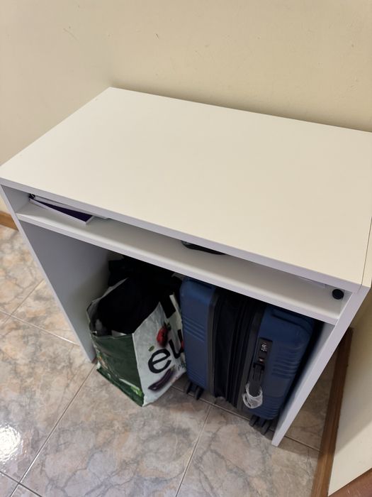 Secretaria branca IKEA