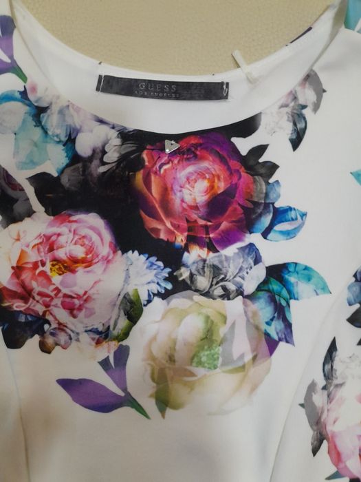 Top Guess estampado curto