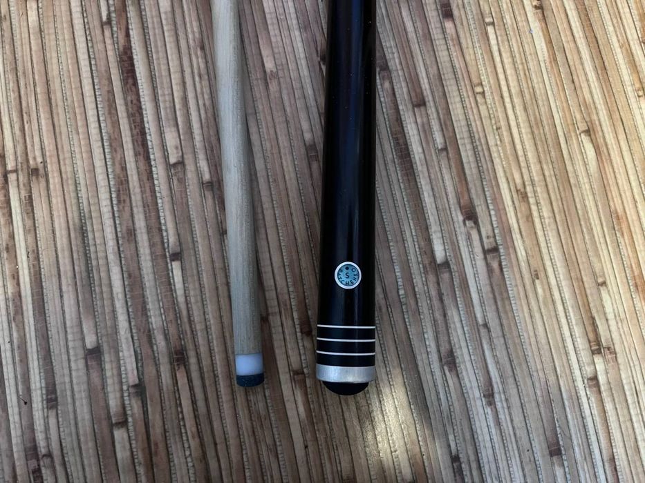 Кий + чехол , все в отличном состоянии