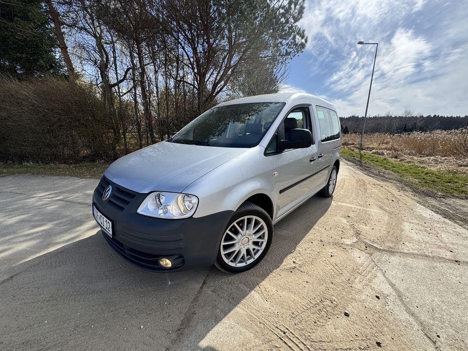 VW Caddy Life 1.9TDI 1właściel Klima Hak Serwisowany Sprowadzony
