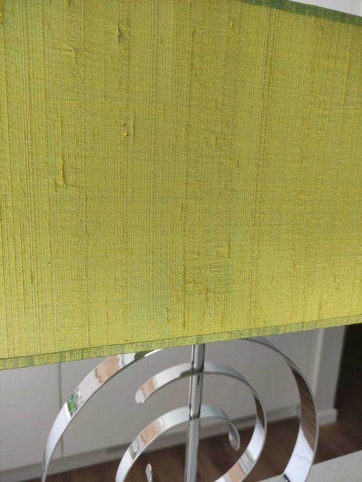 Candeeiro decorativo de mesa de apoio