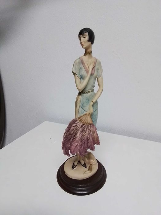 Conjunto de adereços em porcelana