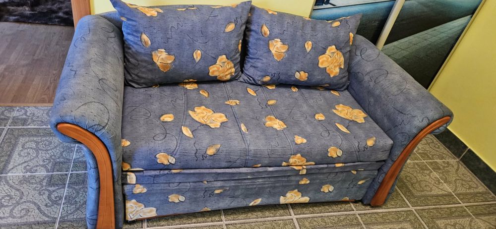 Łóżko sofa z funkcją spania