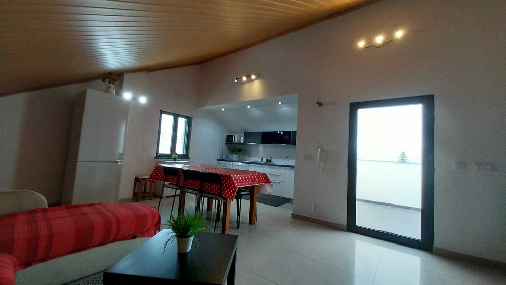 Arrenda-se quartos em apartamento T3 a ESTUDANTES época escolar