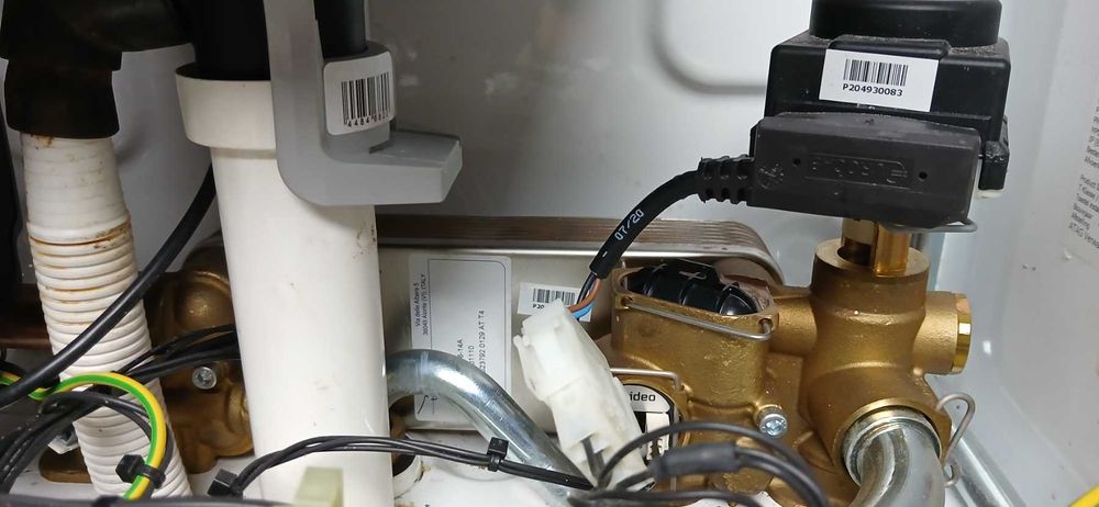 котел  газовий  конденсаційний       Atag. 21 рік