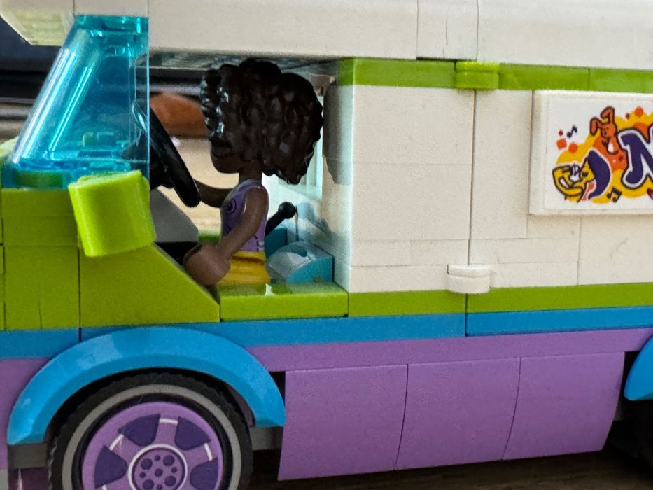 Lego 41749 Reporterska furgonetka