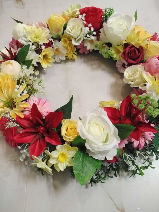 Wianek wiosenny  na drzwi