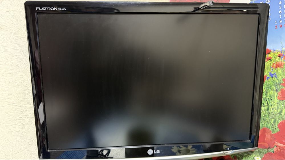 Продам монітор LG Flatron W2452V