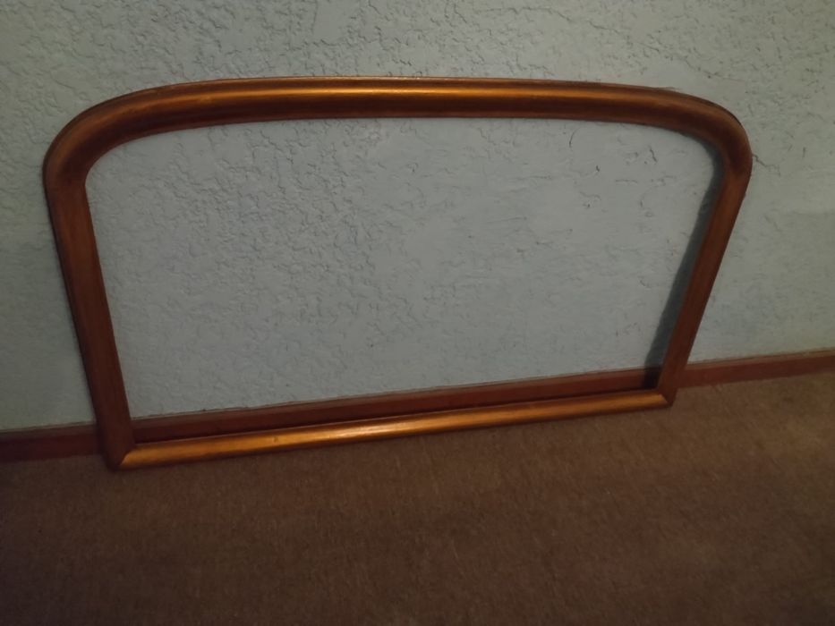 Moldura Dourada Simples