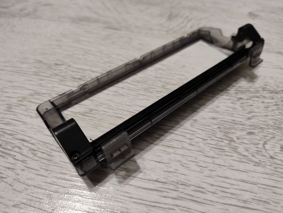 Ramka zamknięcie modułu szczotki Irobot Roomba Combo