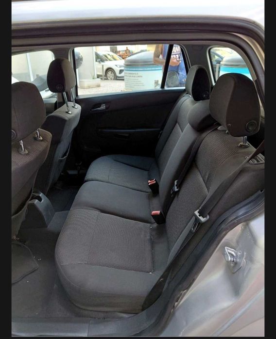 Opel Astra — fotografia 6