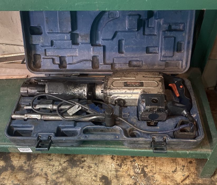 Відбійний молоток STERN