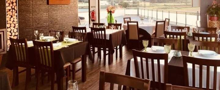 Cadeiras madeira, cadeiras restaurante