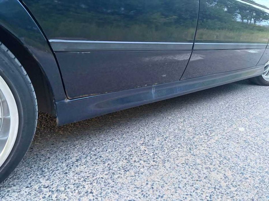 BMW   E39  528iA