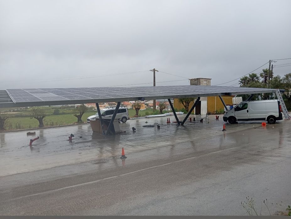 Instalação painéis fotovoltaicos