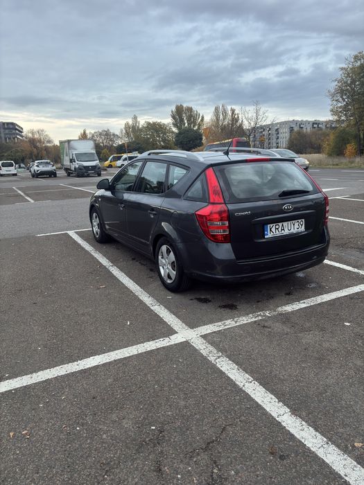 Kia Ceed 1.4 2008 + GAZ