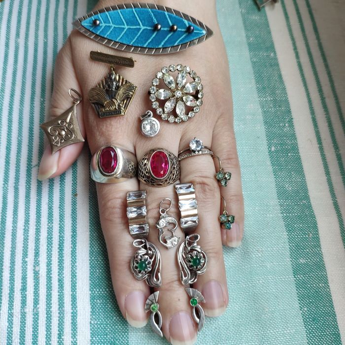 Серьги, подвески, кольца, броши из серебра