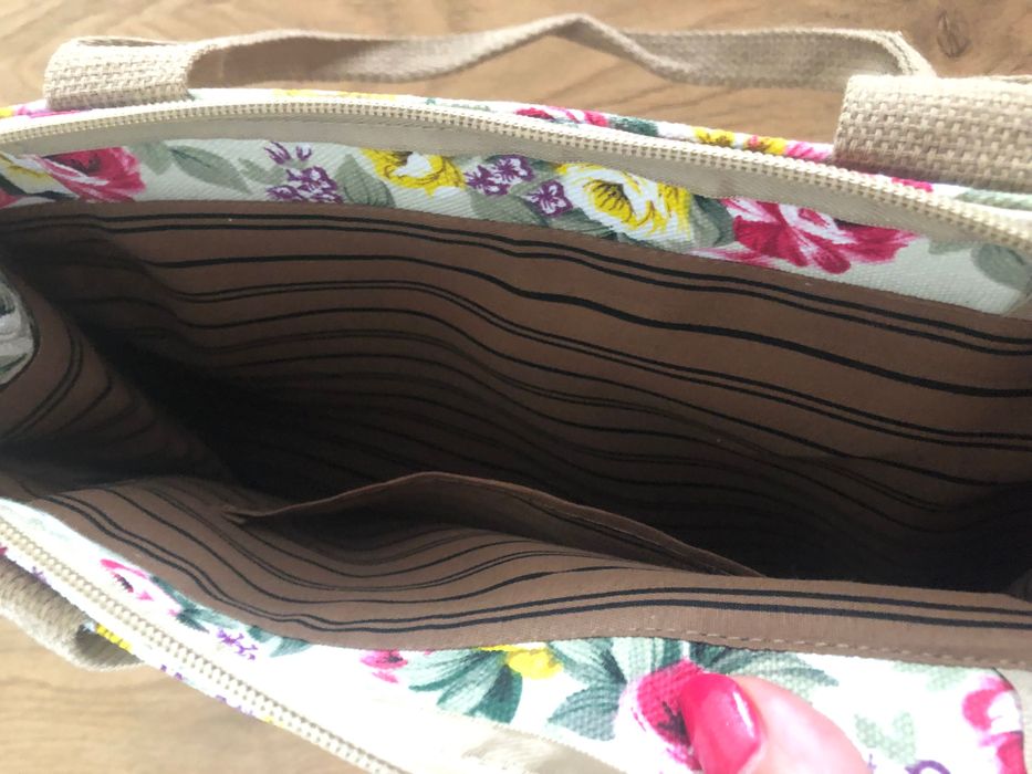 Piękna torebka na wiosne /lato