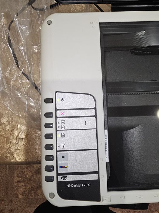 Продам принтер HP Deskjet F2180