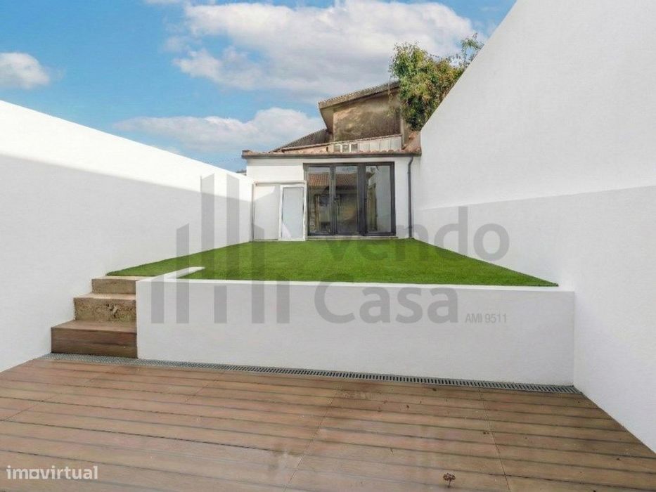 Vende-se Moradia Nova T2- Braga