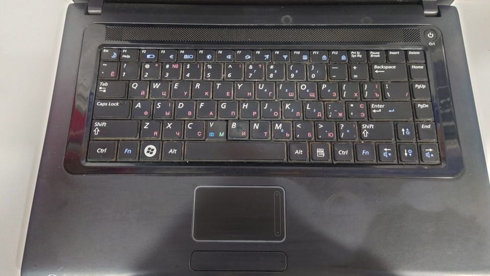 Samsung  NP-R522 Ноутбук!