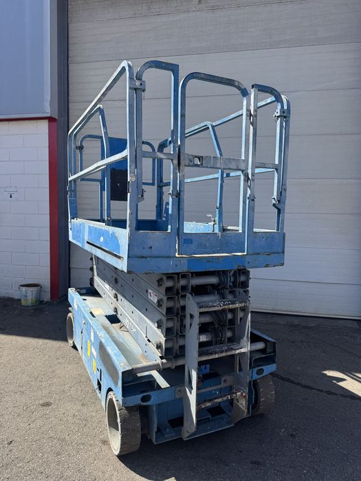 Plataforma Elevatoria 12mt (usada) Tesoura