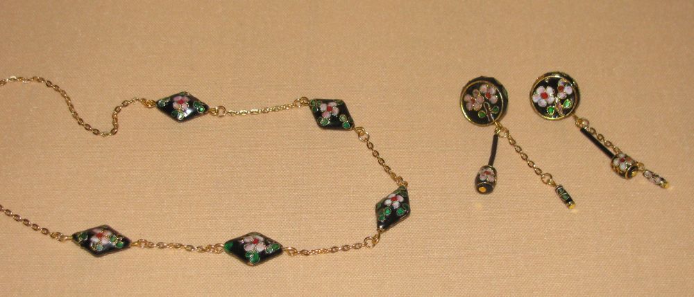 Naszyjnik i kolczyki clossone czarny