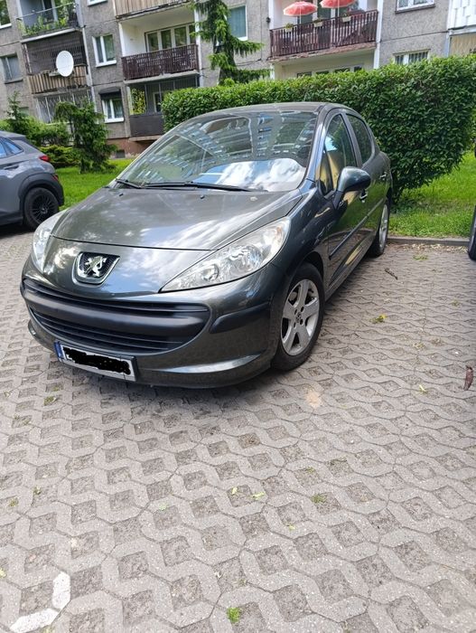 Peugeot  207  1.4