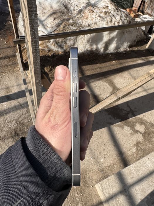 Продам Iphone 15pro 128gb