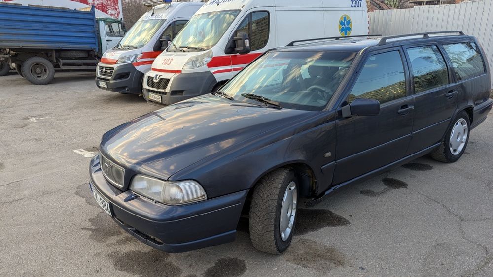 Volvo v 70 2,5 TDI