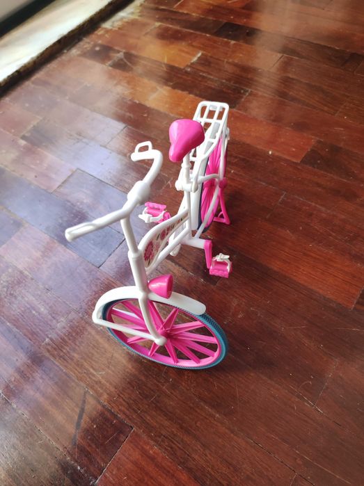 Bicicleta de brincar para Barbie