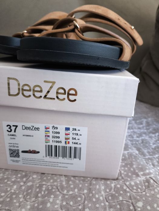 Klapki DeeZee nowe