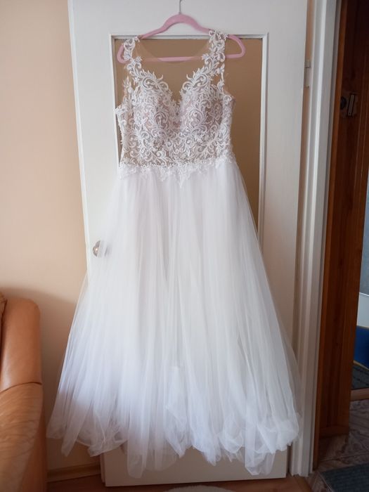 Suknia ślubna rozm. 40-42