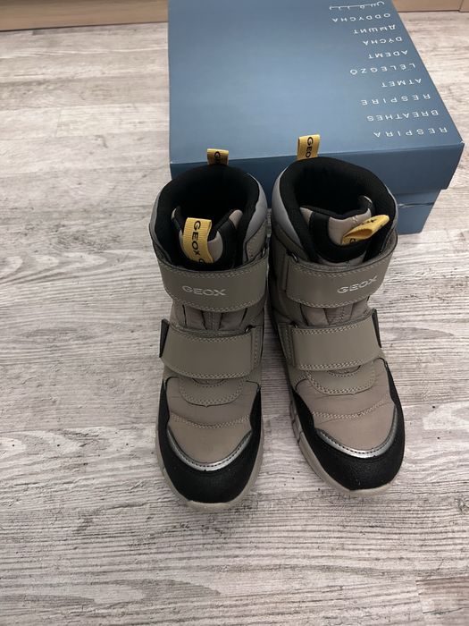 Botki zimowe Geox.