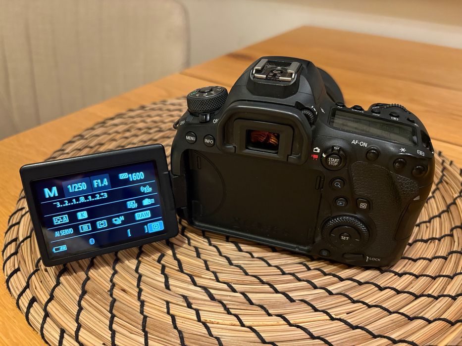 Canon eos 6d mk II obiektyw sigma art 35mm 1.4 i canon 85mm 1.8