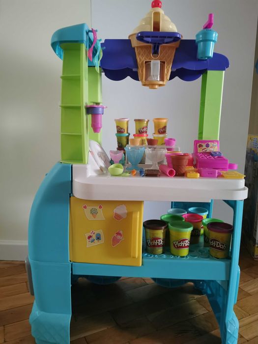 Wielka lodziarnia ciastolina Play Doh