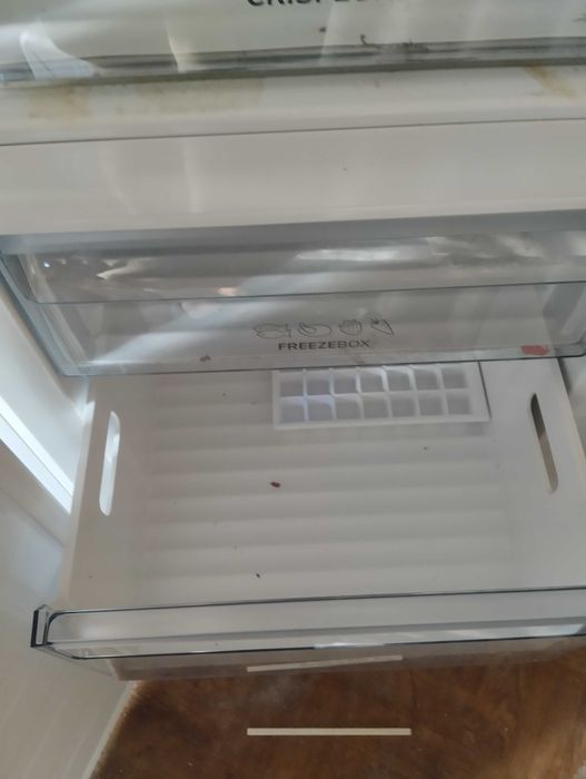 Полки ящики двері для холодильника Gorenje горенье