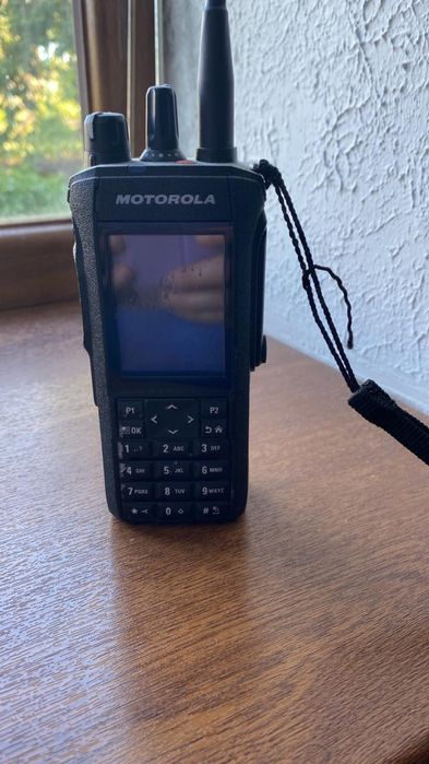 Радиостанці R7 та DP4800e