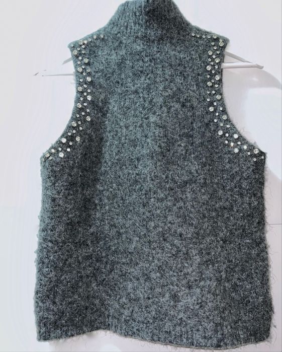 Жилетка з камінцями