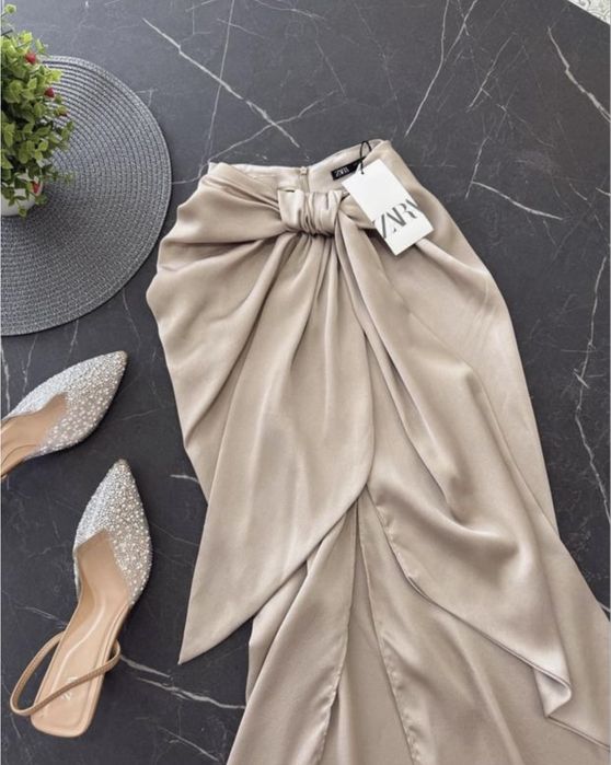 Атласна спідниця zara