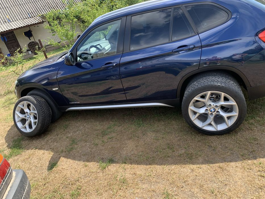 BMW X1 aвтомобіль легковий