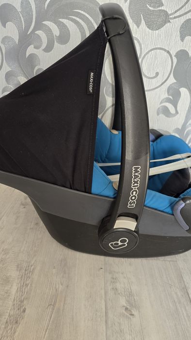 Fotelik samochodowy Maxi Cosi nosidełko