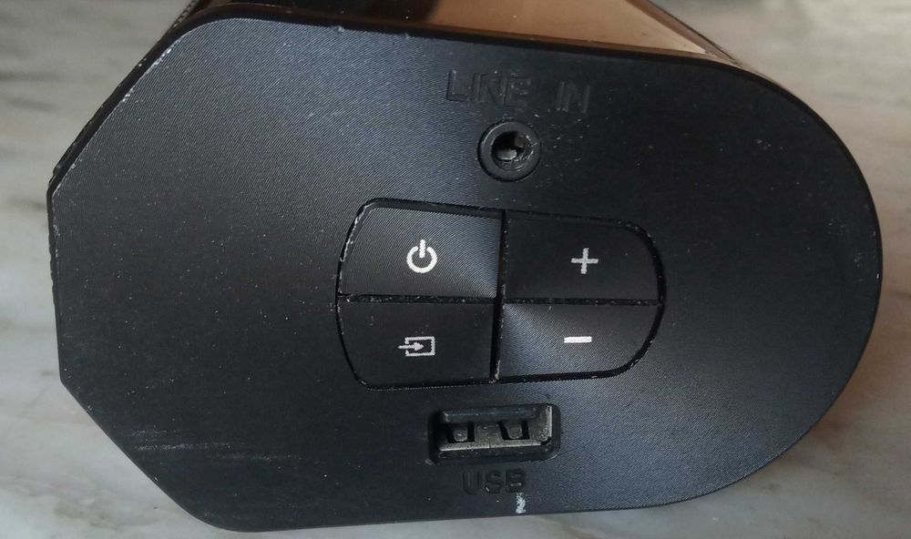 Vendo Soundbar com Subwoofer 40W